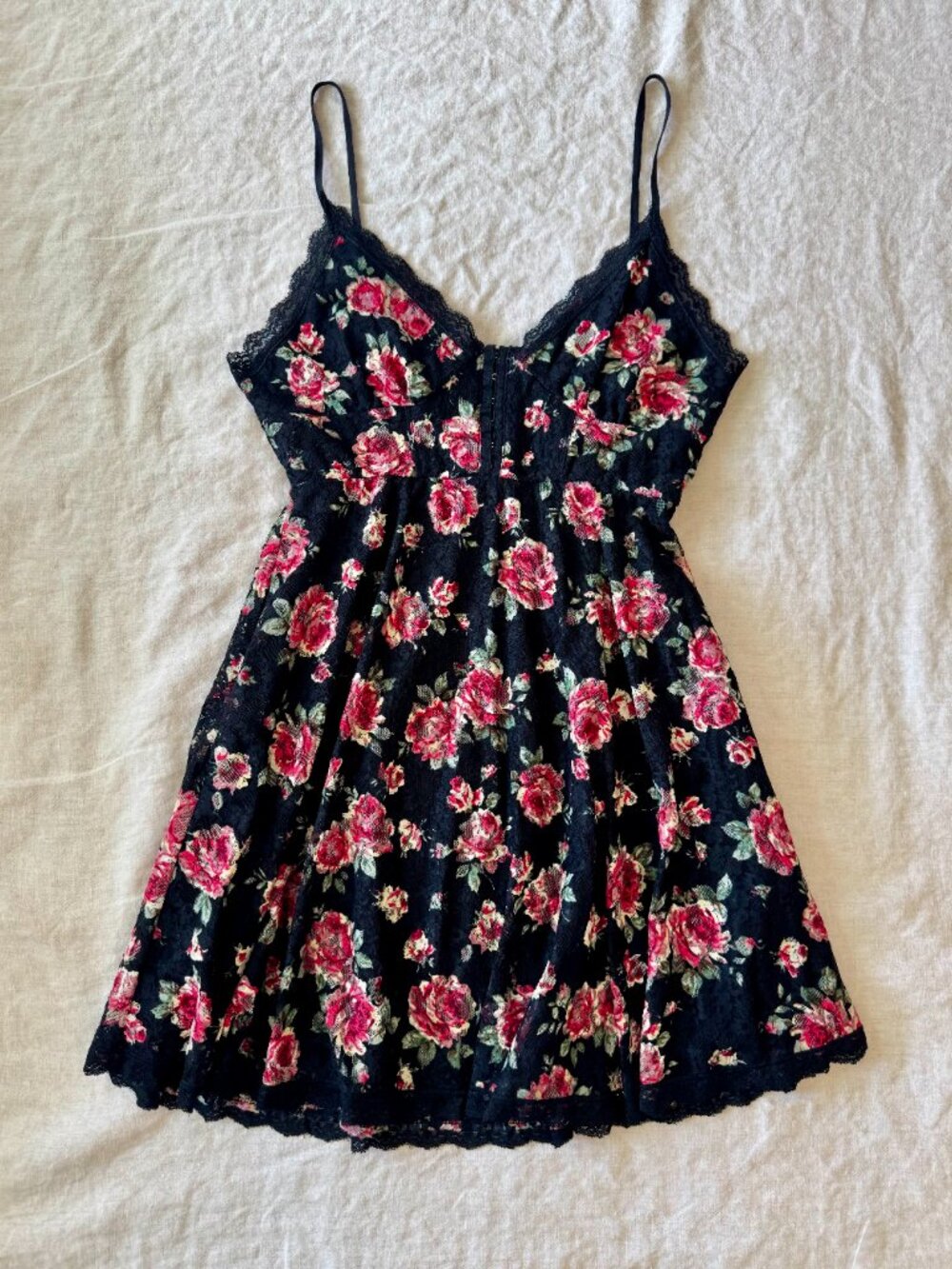 Betsey Johnson Floral Lace Dress | US S | Excellent Condition - Picture 4 of 11